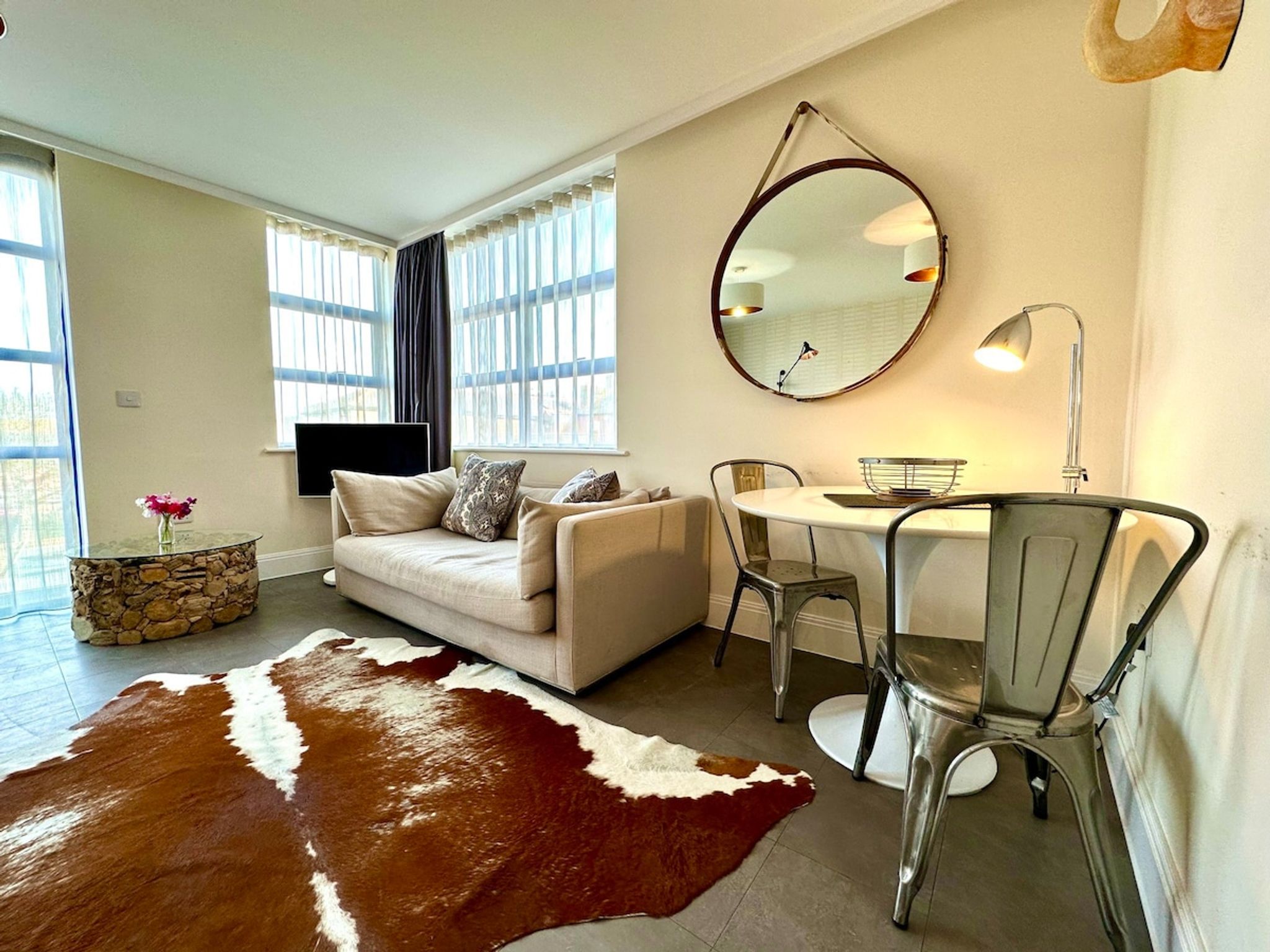 Beautiful Couples Retreat - FREE Parking & WiFi