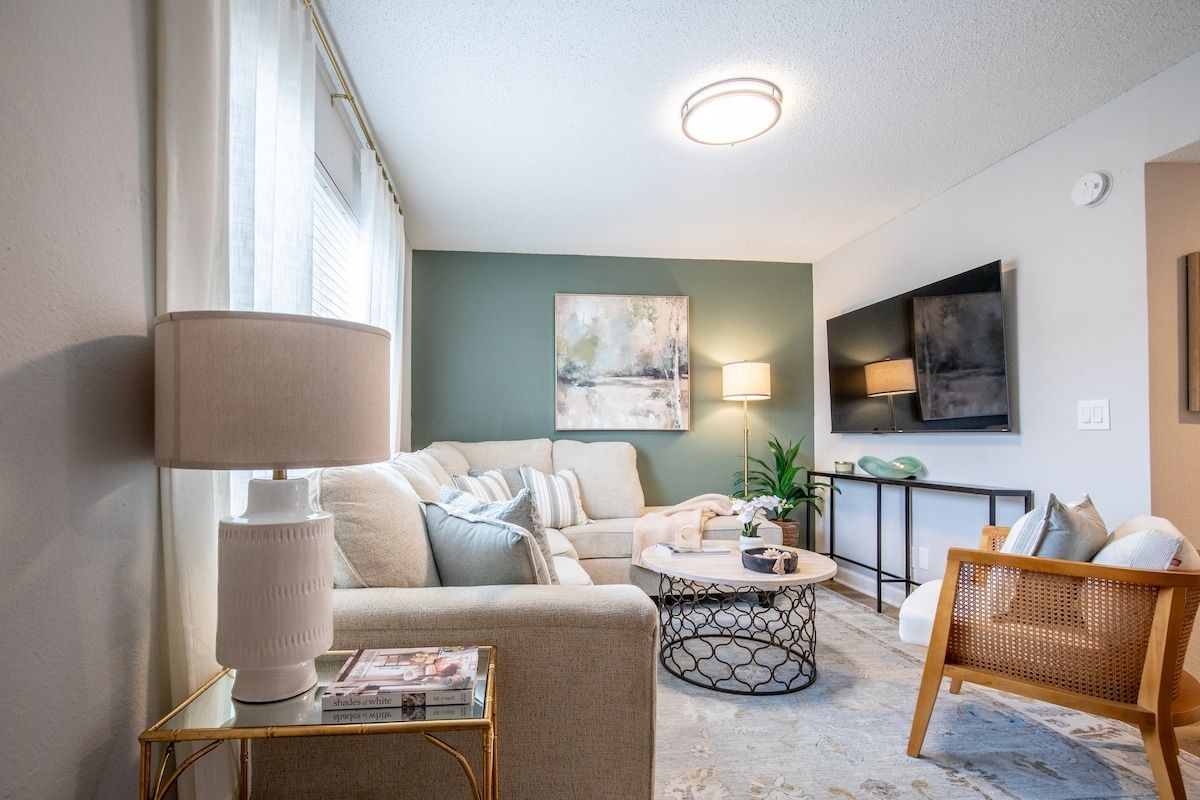 The Daphne, 2BR Condo by Velvet Ditch Villas