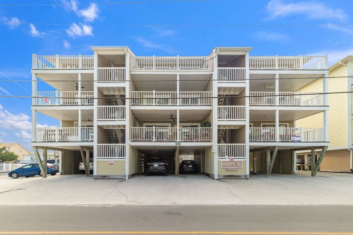 Shell Shocked - Short, Breezy Walk to the Beach