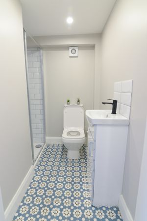 8407