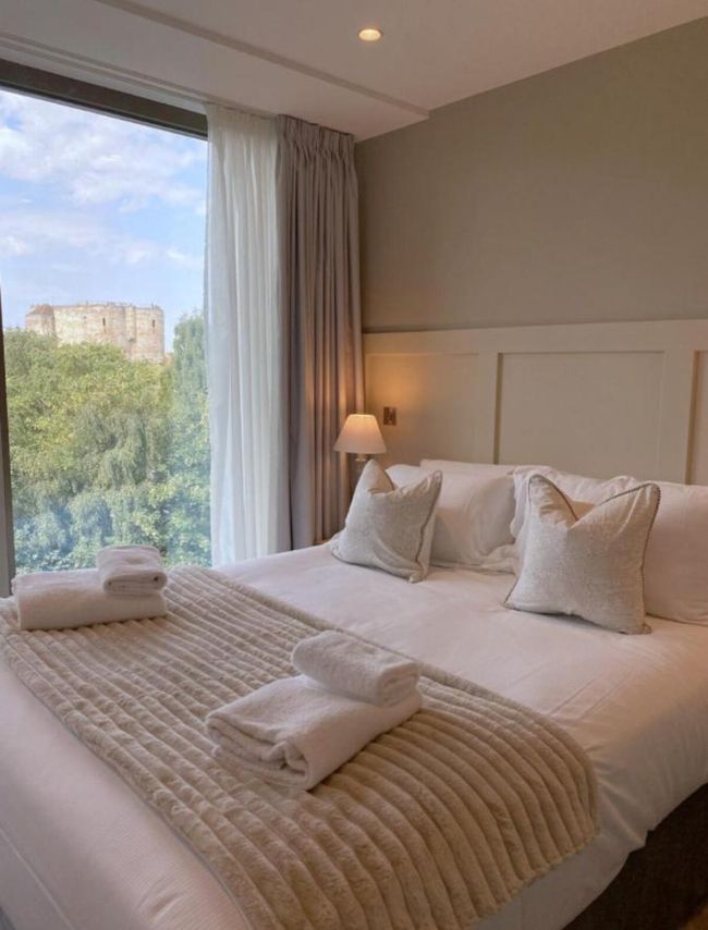 The Reflectory - Stylish City Apartment • View of Clifford’s Tower