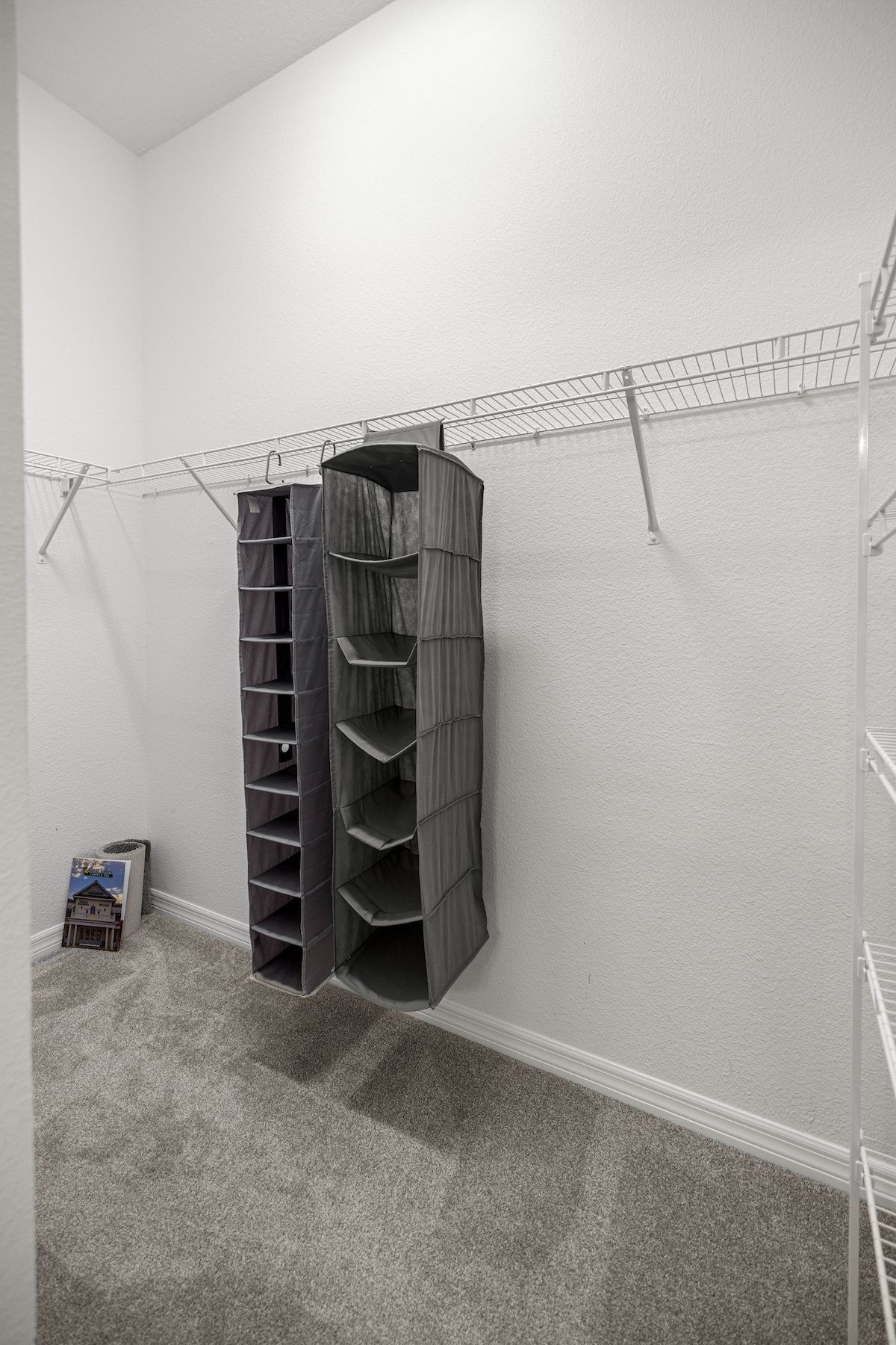 Cozy 2BR With Golfcart | 5 Mins to Eastport Sq. — photo 24