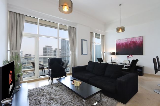 Livbnb- Prime Located 2B in Marina, Steps to Beach