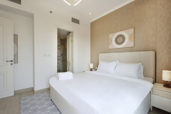 Livbnb - Homey 1B with Spacious Terrace in JVC