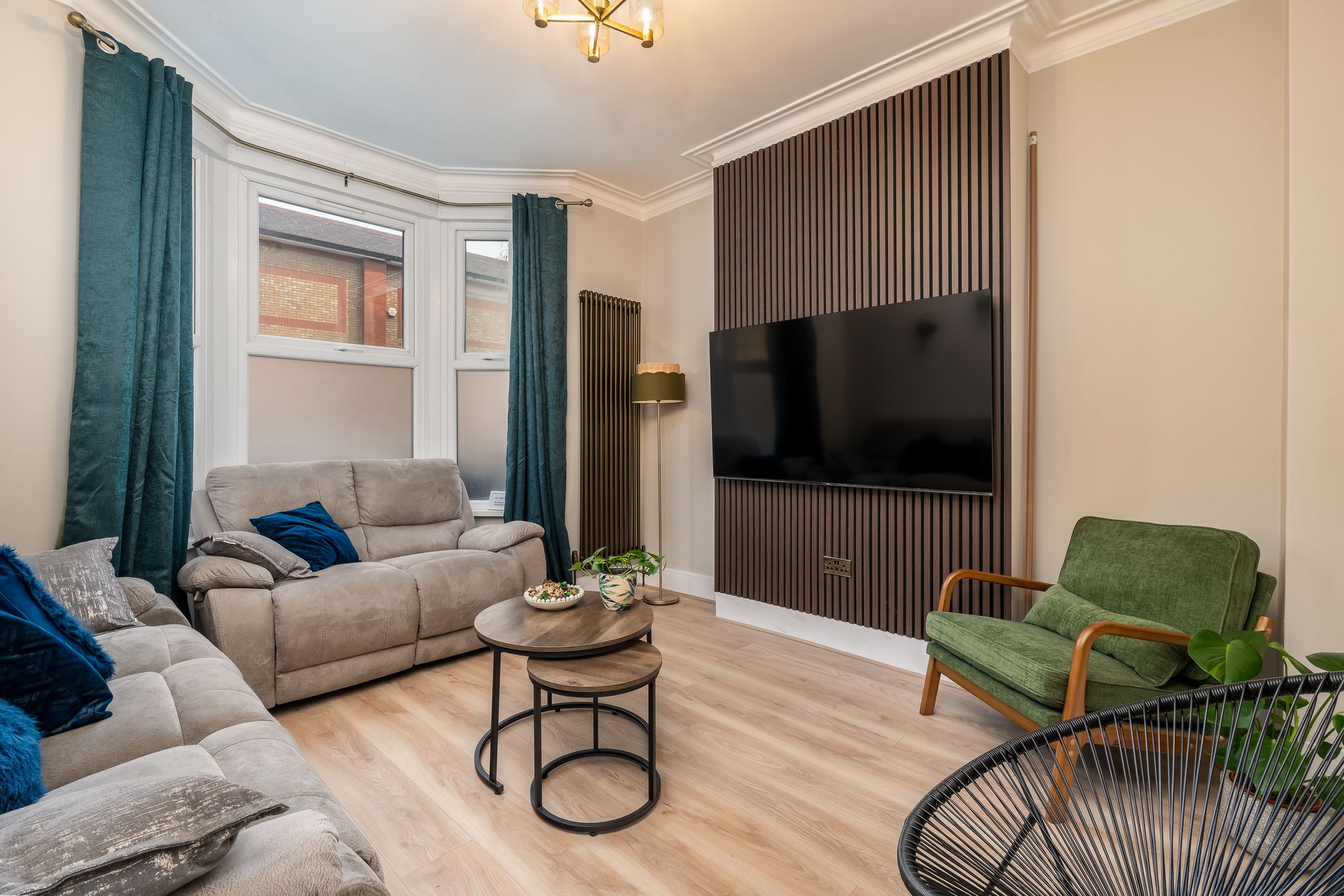 4BR Family Home with 2 Baths in Leyton London