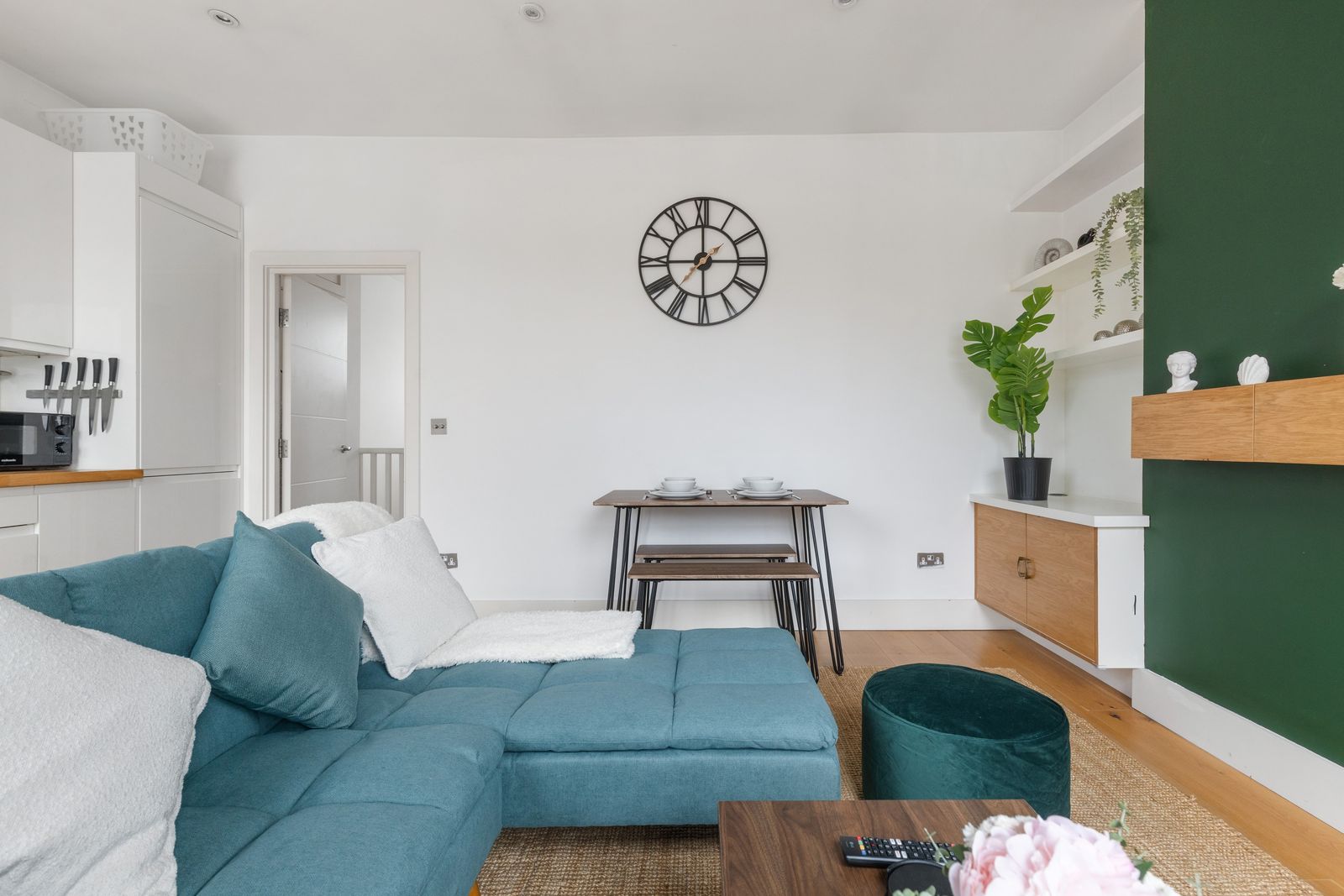 Perfect Tourist Location | 15min to Central LDN!