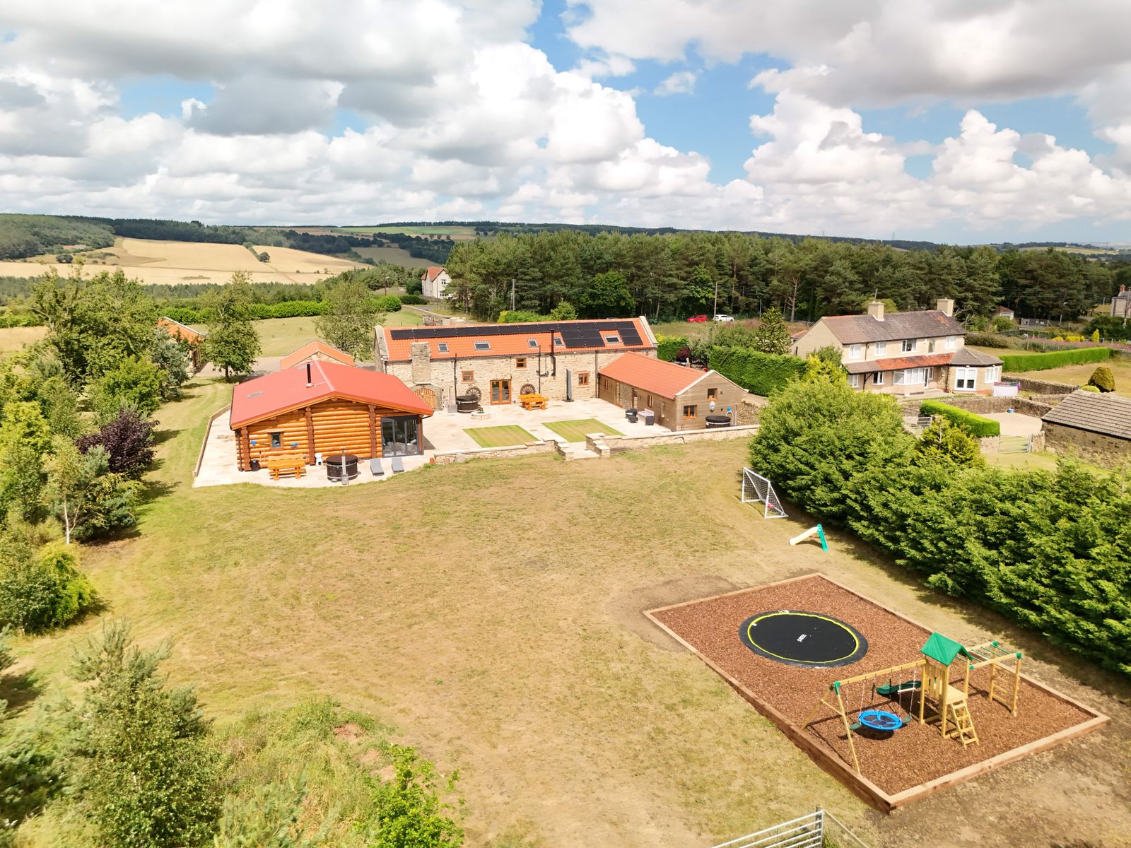 Grand Country Estate 3 Hot Tubs Sleeps 16 near Durham City & Bishop Auckland