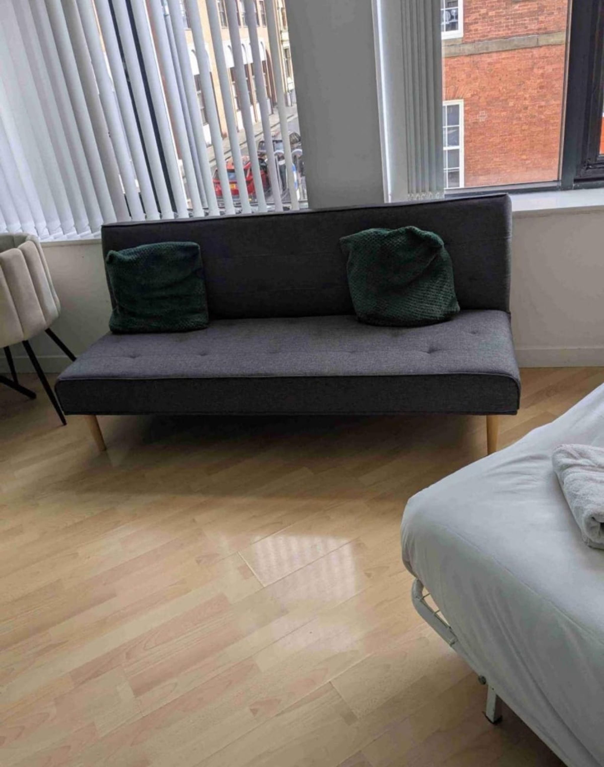 1201