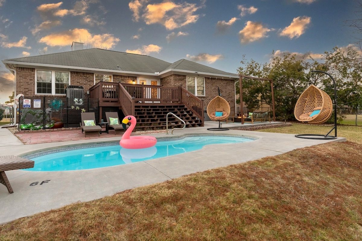 Gorgeous! Pool & Lagoon Near Historic Area & Beach
