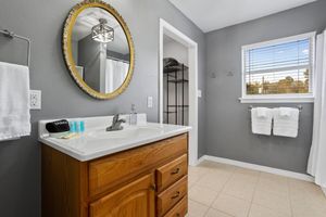 27658