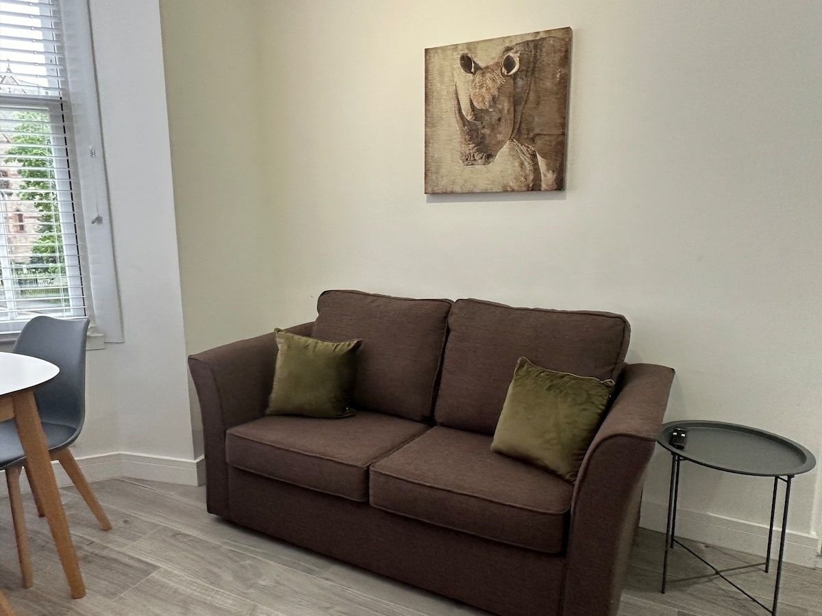 Studio Flat central Colwyn Bay
