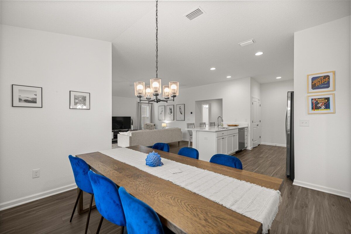 Eastport 3BR · Golf Cart · Patio · Near Pools — photo 9