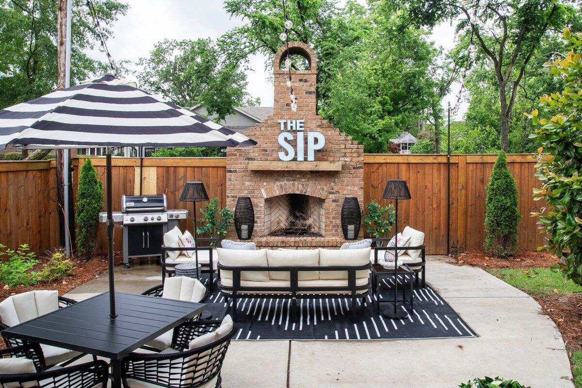 The Ole Miss Square 3BR by Velvet Ditch Villas