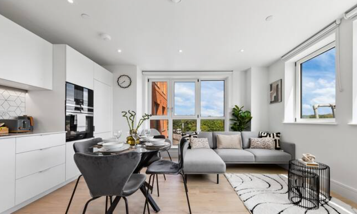 Elegant 2BR Flat By Homestyles Hosts Short Lets & Serviced Accommodation Wimbledon