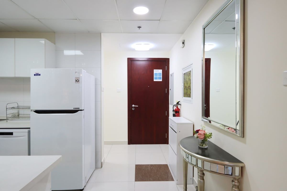 1757063456