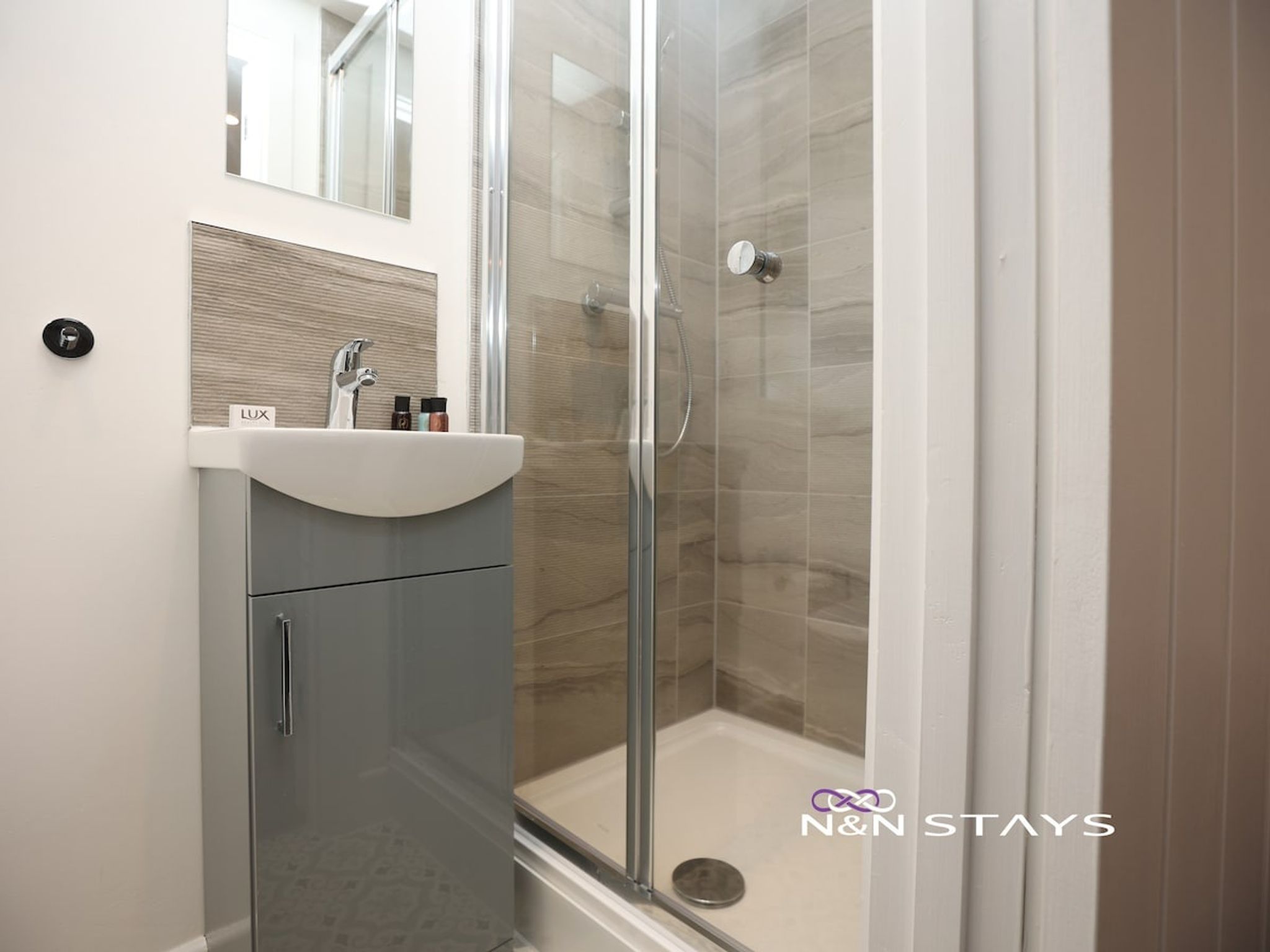 8401