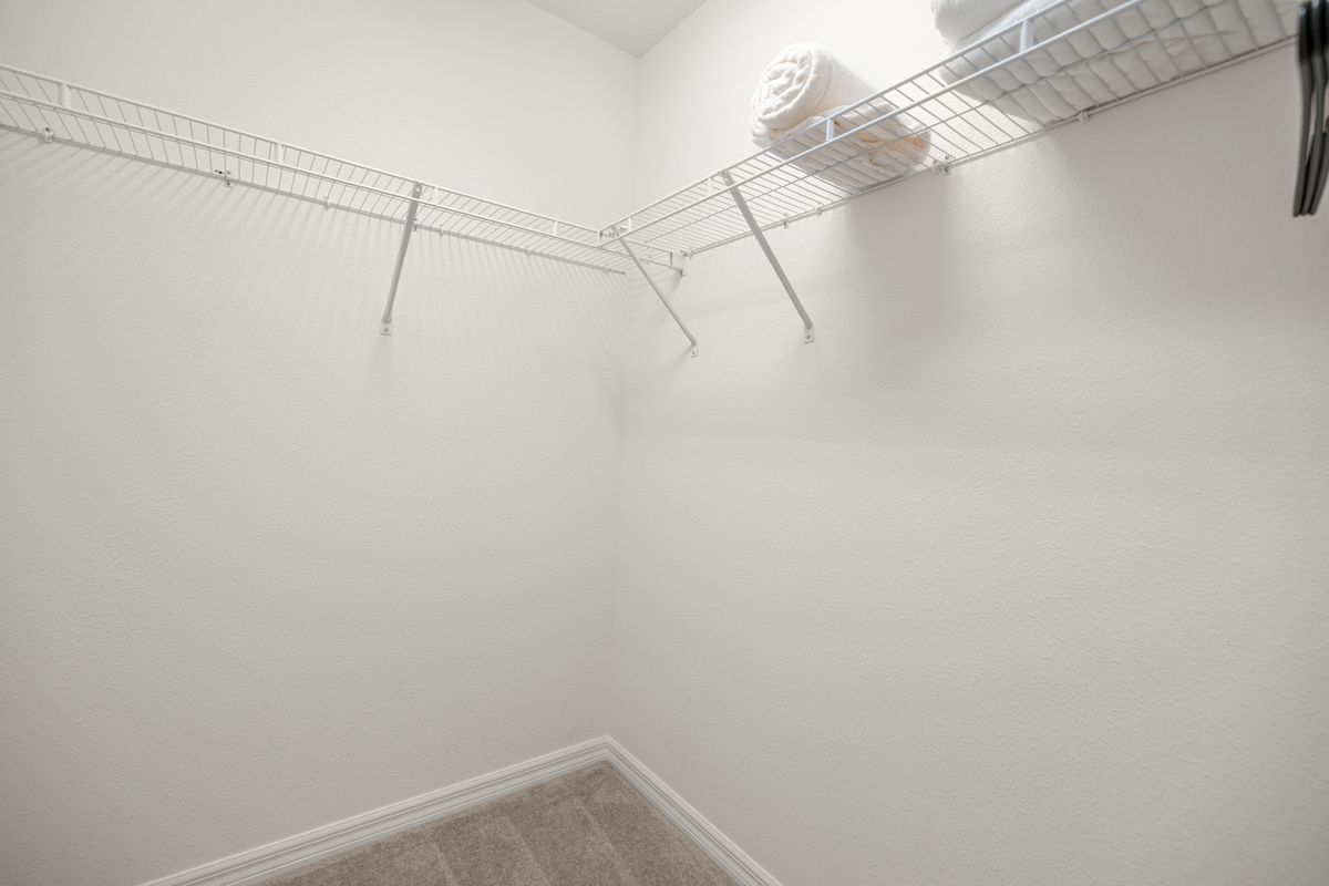 2BR · 2 Bath · Golf Cart · Mins to Eastport Sq — photo 18