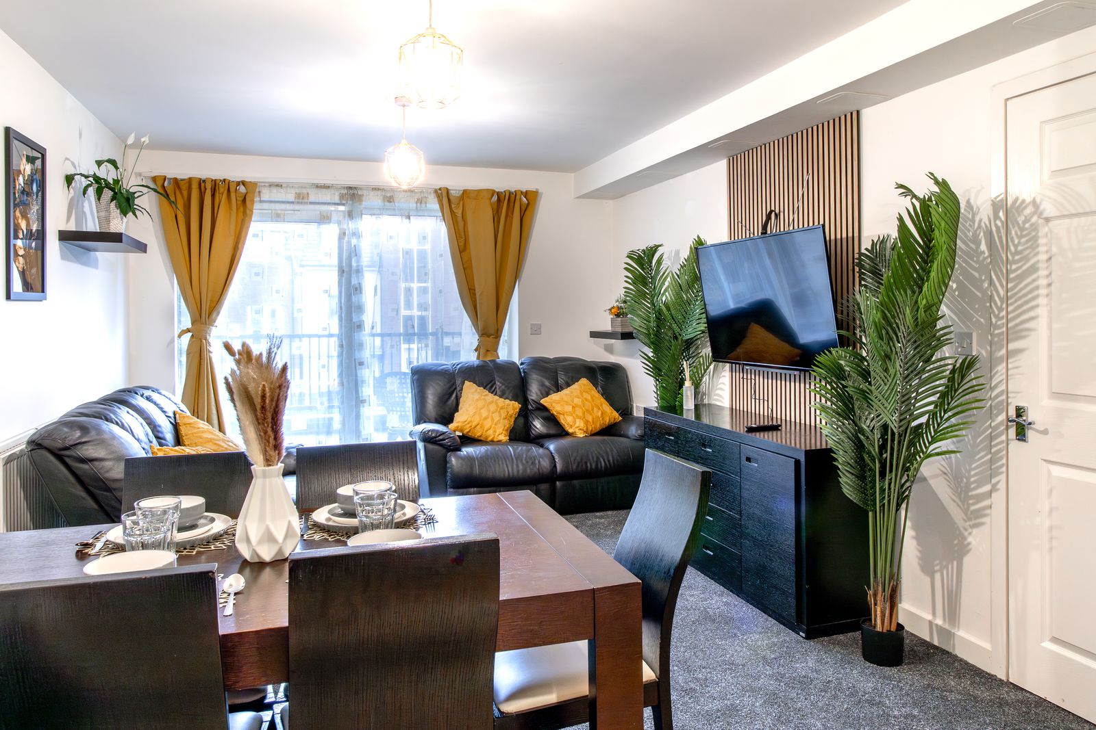 Open Mind Property - Luxury Apartment Near Hospital with Underground Free Parking