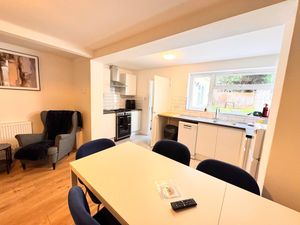 1758214712