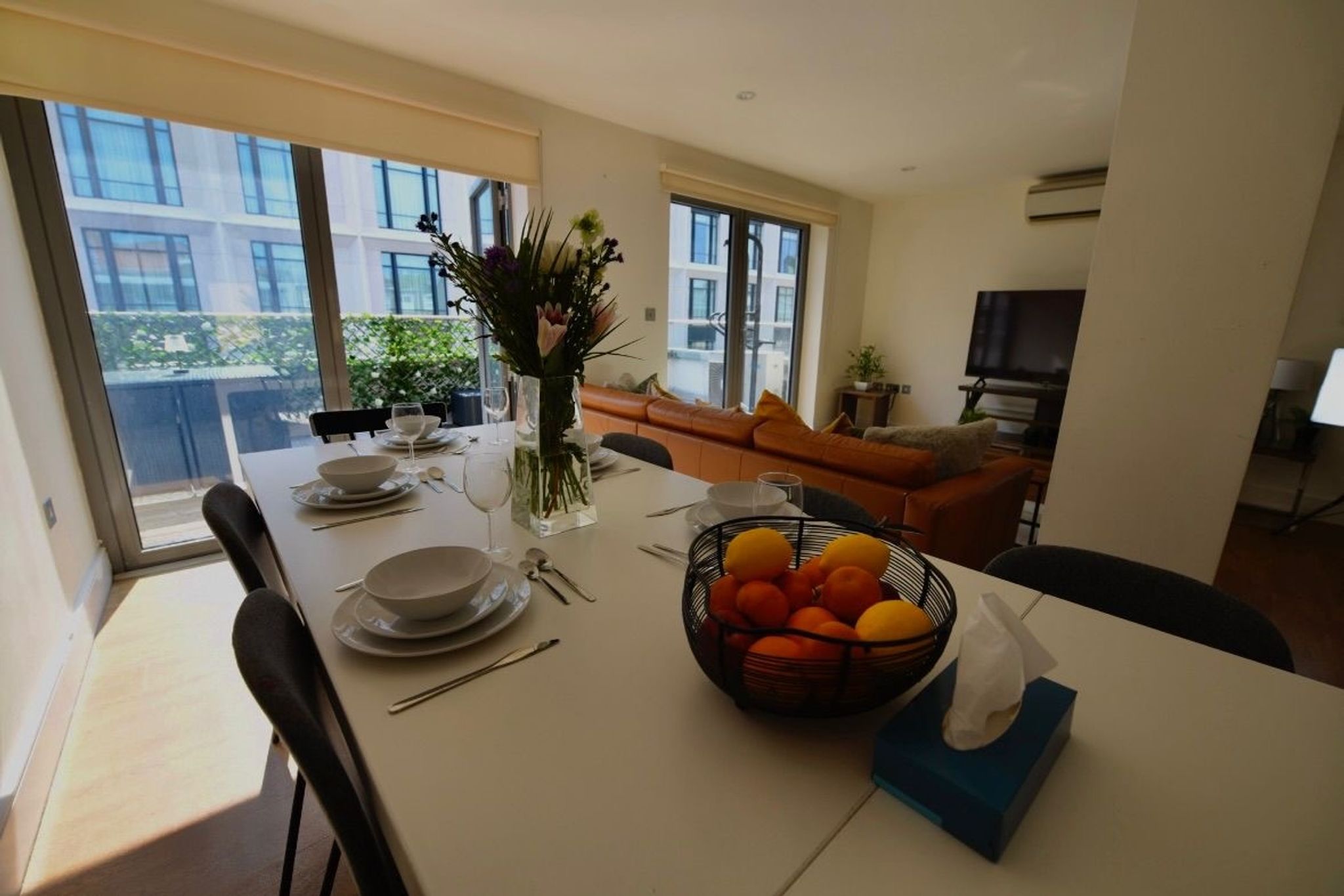 Beautiful 3BR/3Bath HYDE PARK apartment