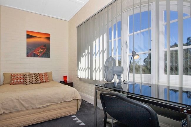 Neutral Bay 1 Bedroom Apt - Great Value