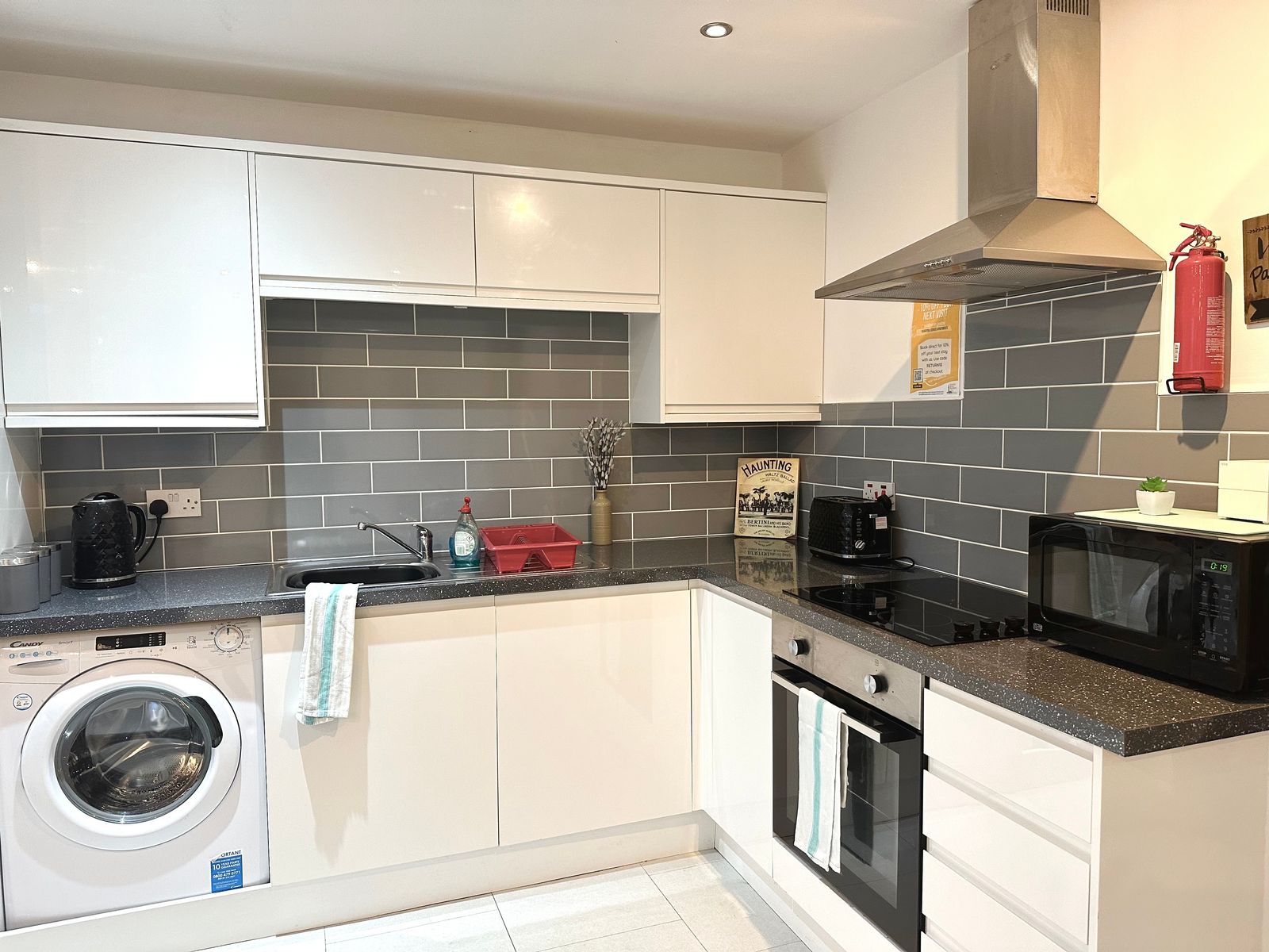 Persian 3 · Persian Suite Winter Gardens 2Bed Apartment