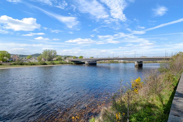 House in Inverness: Central Inverness Home | Near River Ness & Station, photo 4