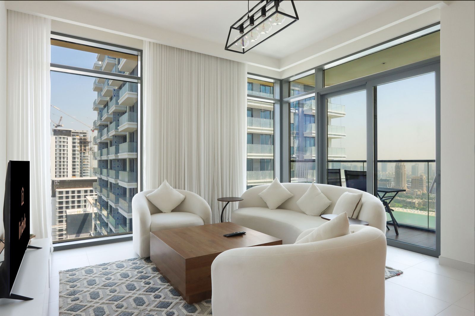 Chic 2BR | Private Beach Access & Stunning Views