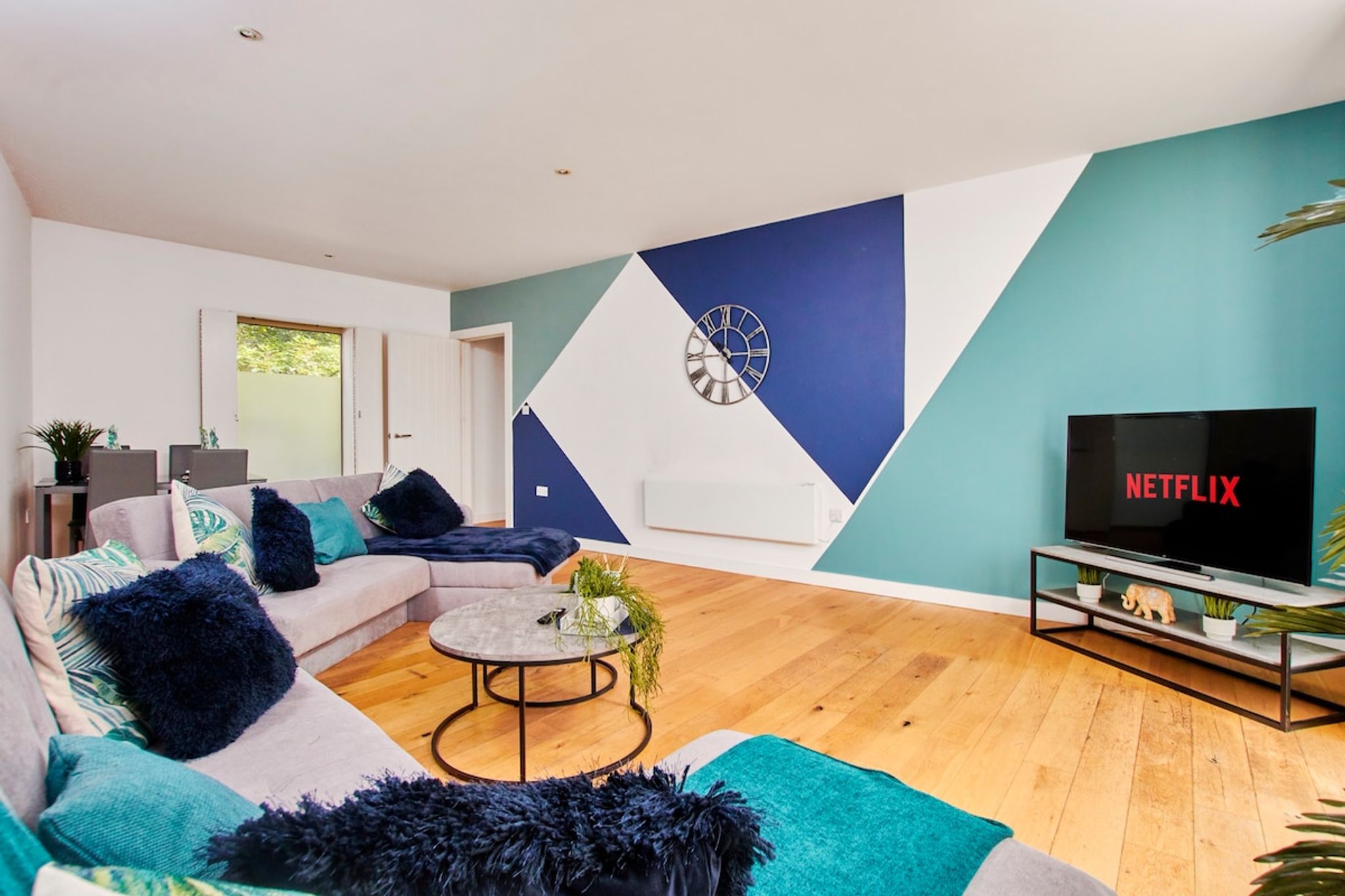 Swanky city centre apartment