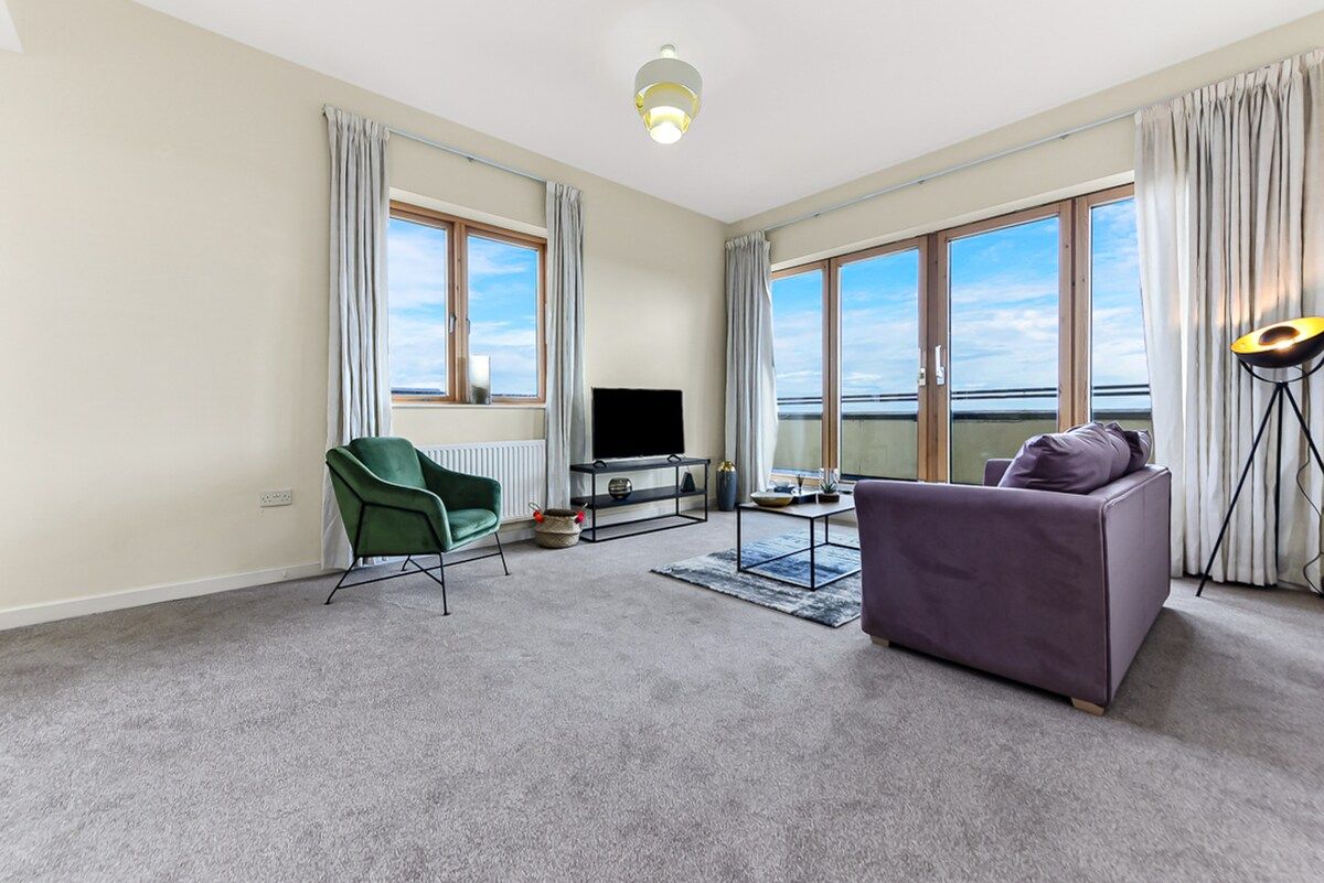Penthouse 2bd in central MK