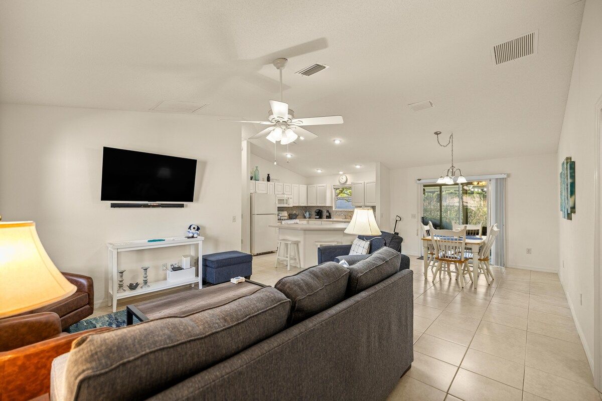 3BR in The Villages Near Lake Sumter | Golfcart — photo 3