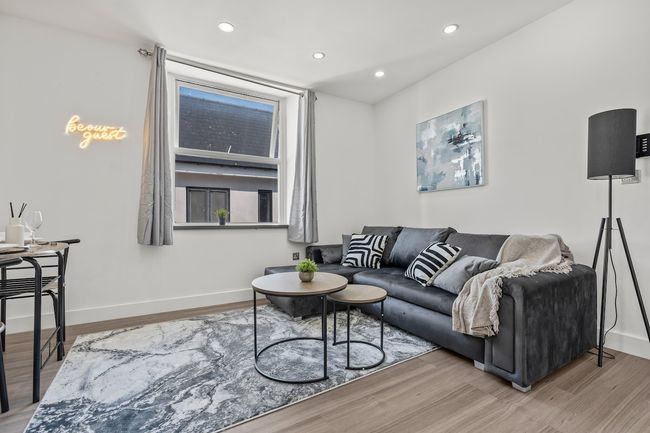 Cardiff Gem • Spa & Parkin