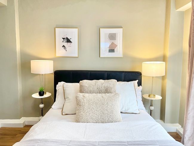 Spacious studio flat next to Earl’s Court Station