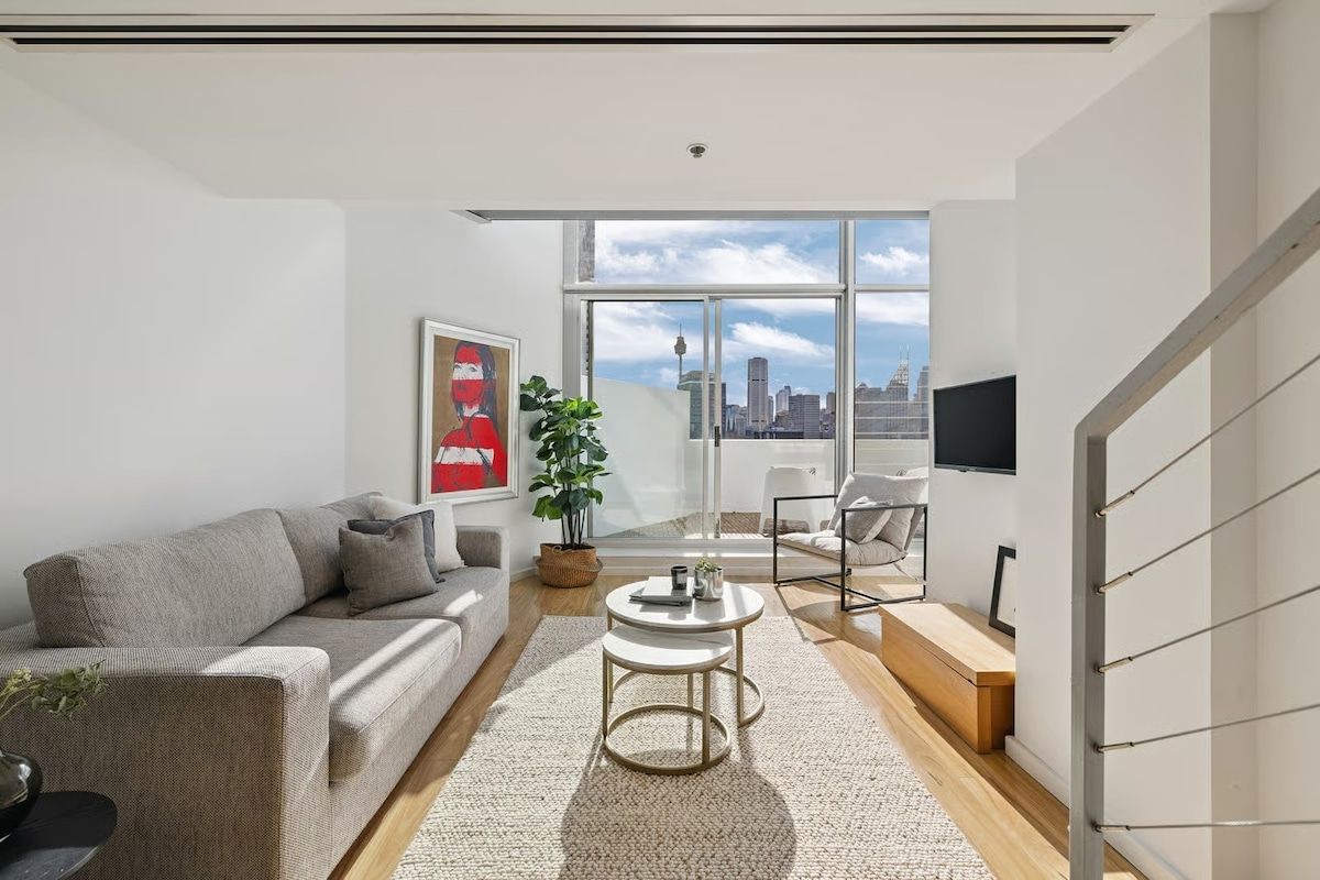 Darlinghurst Loft with Skyline Views & Pool