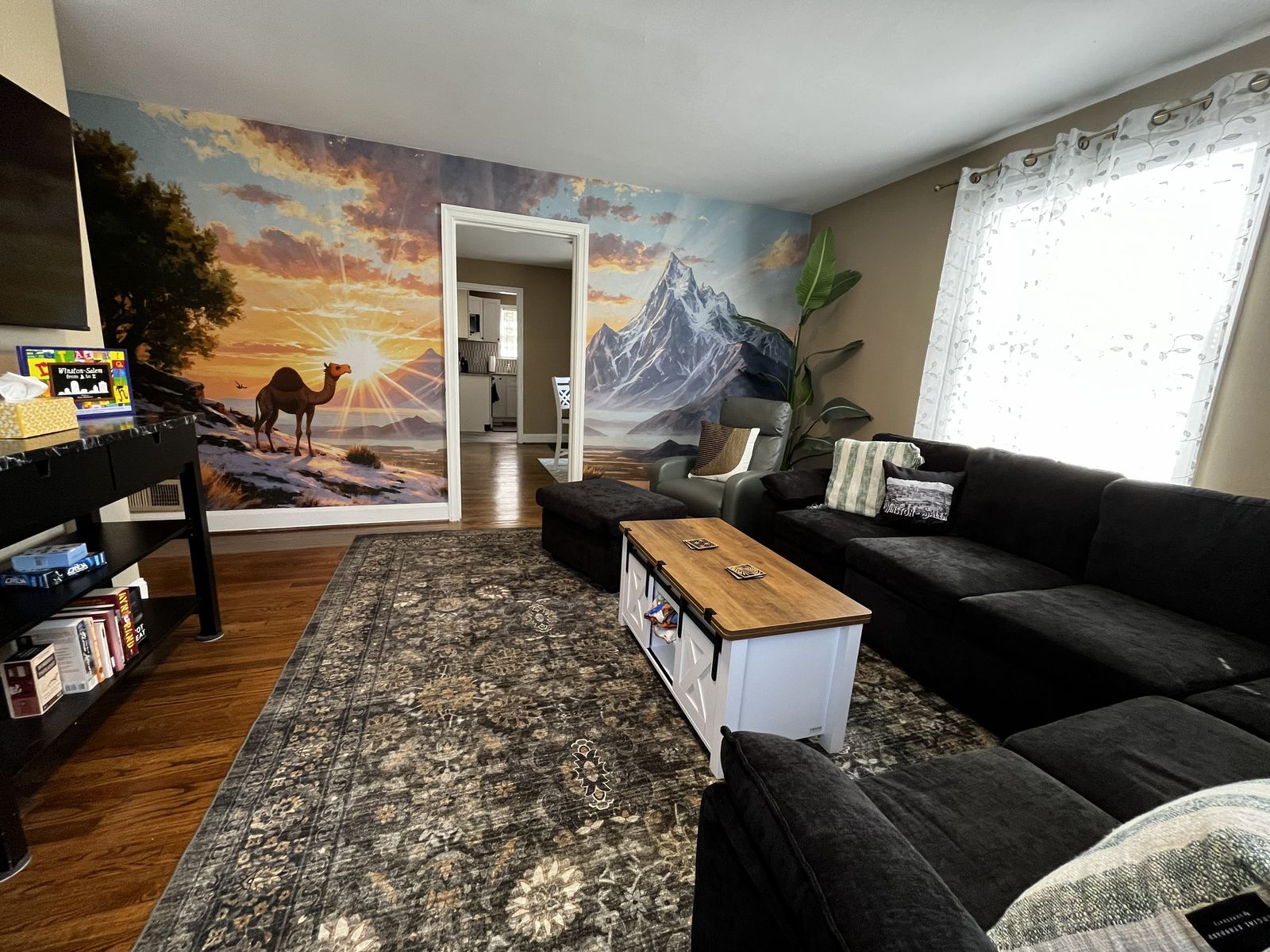 Camel City Oasis * * Sleeps 8 * * Near Old Salem
