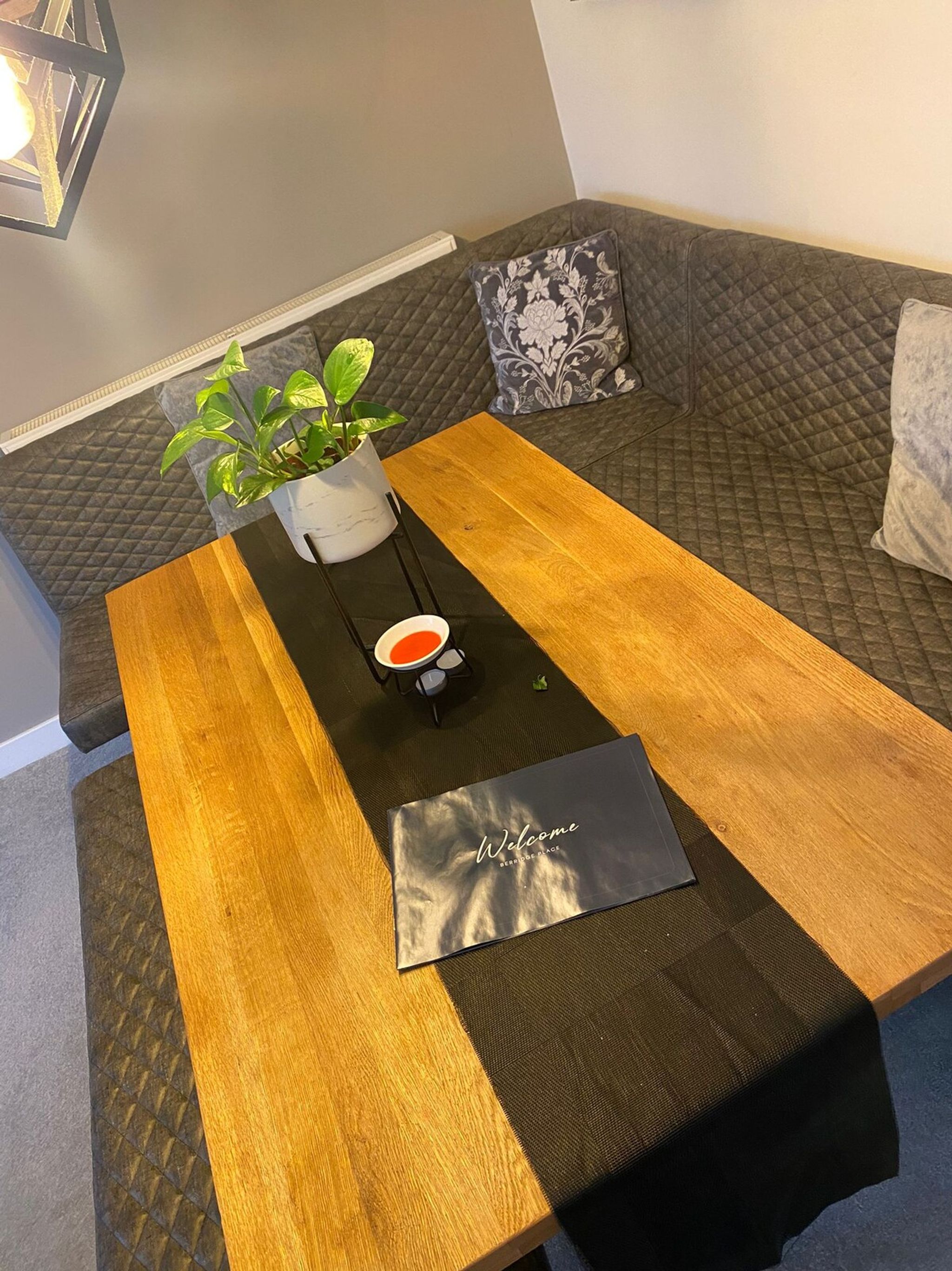 Comfy 3BR Village Home for 6 | Near Lincoln