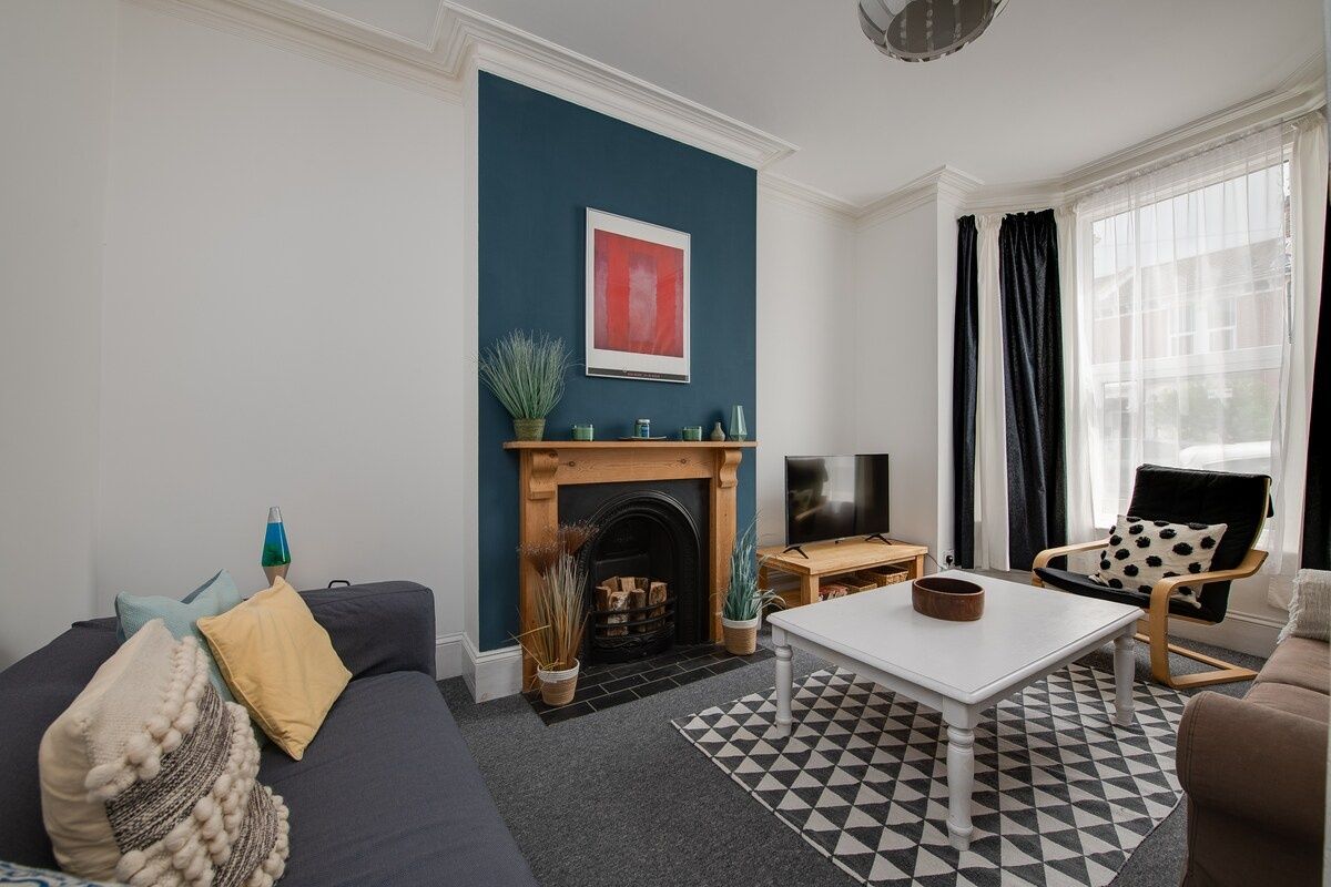 Cosy &Stunning 5BR House Great for Groups Southsea
