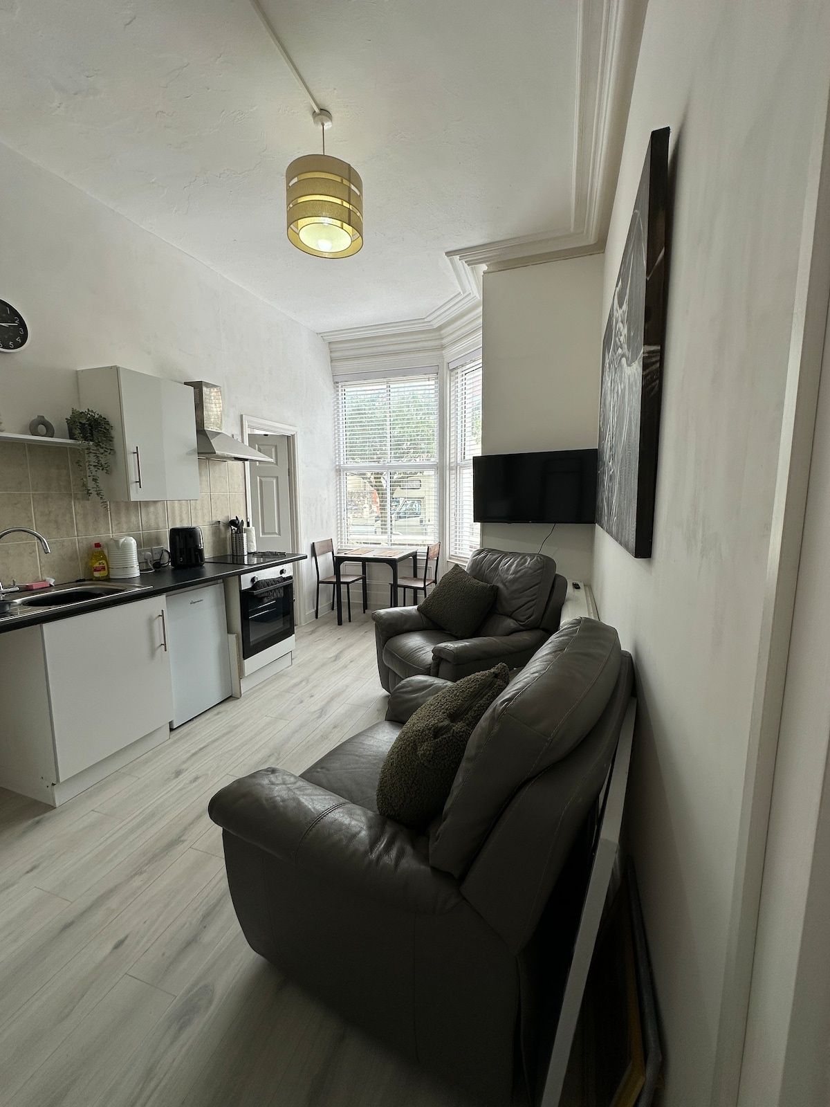 Carmen Sylva Llandudno G floor studio apartment