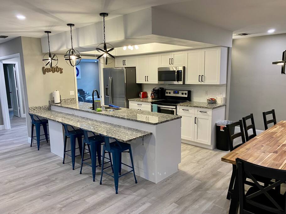 Clearwater 5-Bedrooms House W/ Heated Salt Pool