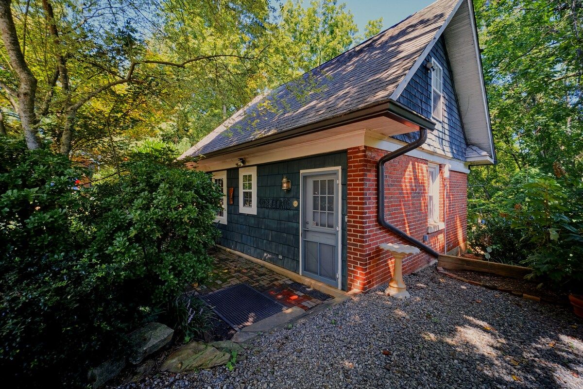 Sweet Biscuit Inn - Guest House