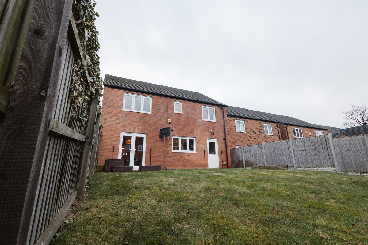 Large House - Exterior