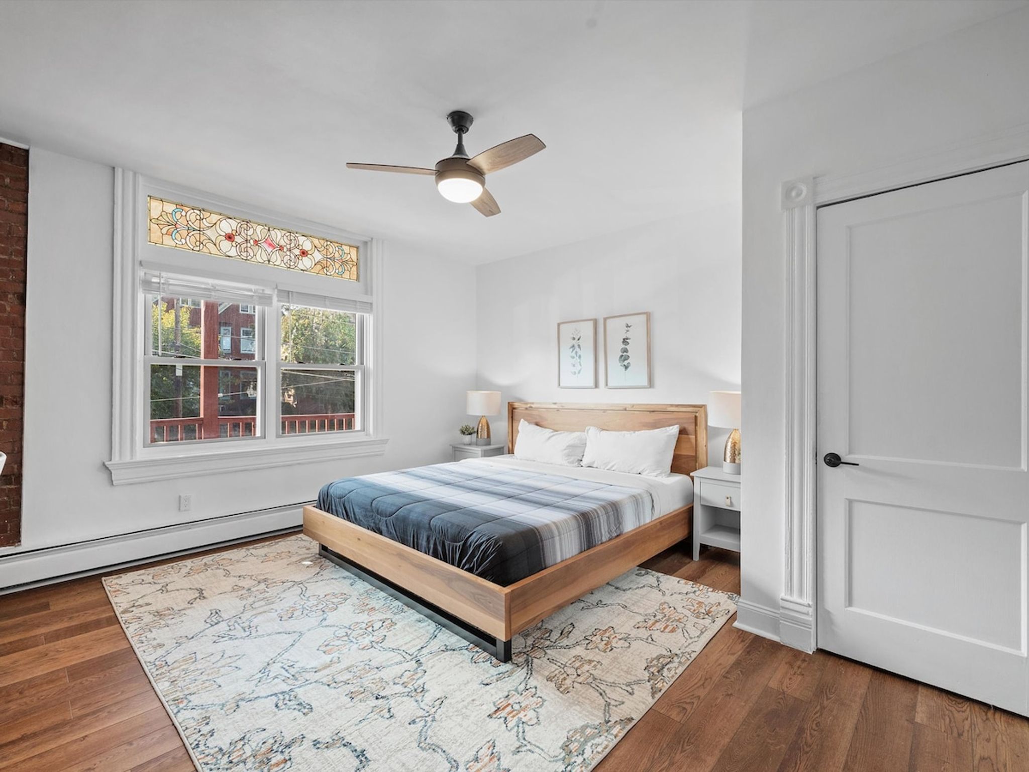 Shadyside/Pittsburgh, Modern and Accessible 2 Bedroom Condo with Free Parking