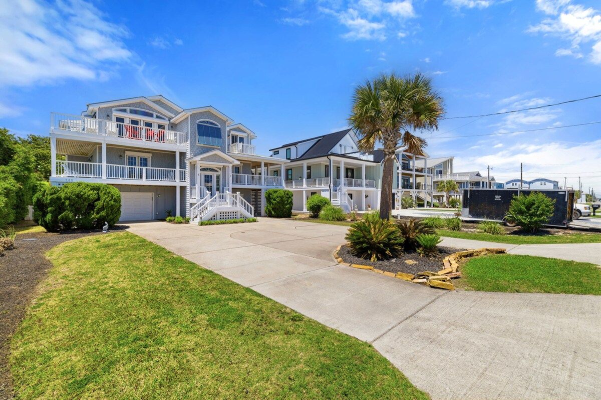 Saltwater Social - Pool | Hot Tub | Golf Cart