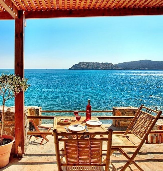 OLOUS: Spacy 1 Studio Plaka Beach Cottage