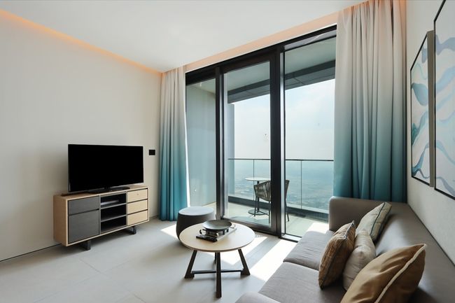 1BHK Coastal Living w/ Amazing Sea & Marina Views