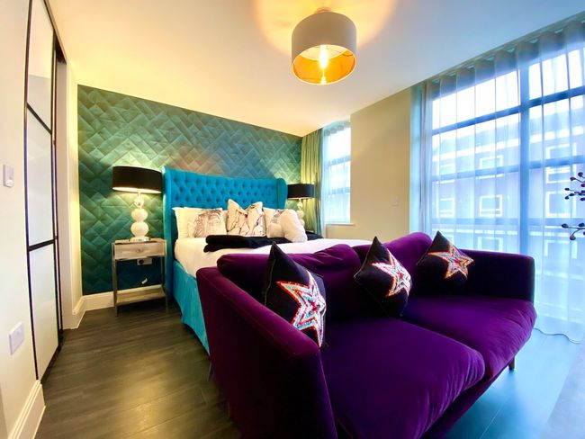 Modern Apartment -Parking & WiFi