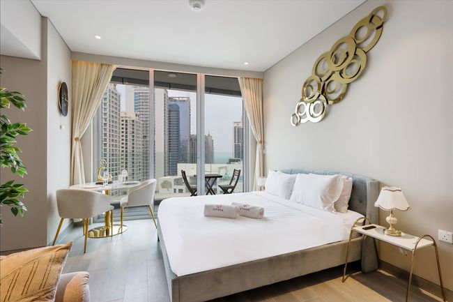 Feel at Home | Marina View Studio w/ Balcony