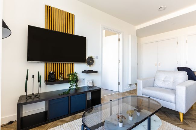 Luxury Apt Near Canary Wharf