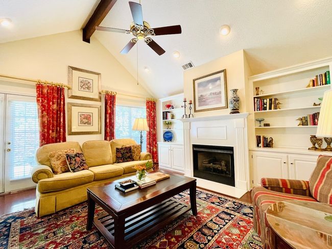 The Betty, 3BR Classic Home by Velvet Ditch Villas