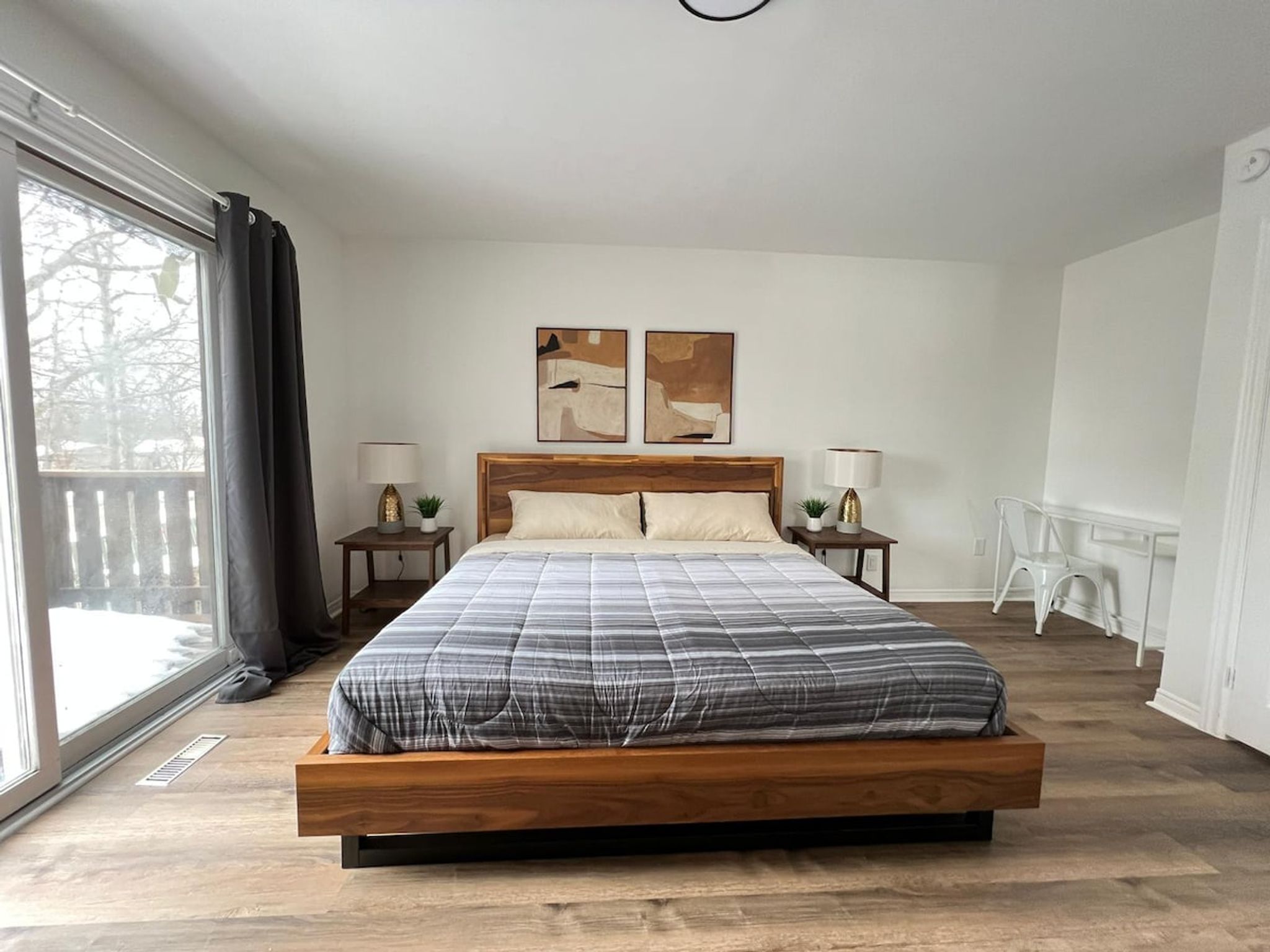 Letitia Heights @E Spacious Room with Private Bath